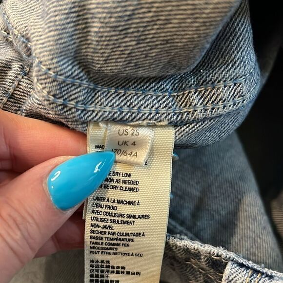 We the Free, Size 25, Rebel Rouser Cut Off Shorts! - Picture 7 of 9